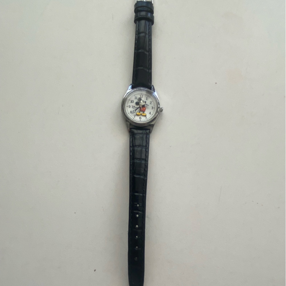 Mickey Mouse watch, great condition - Picture 4 of 7